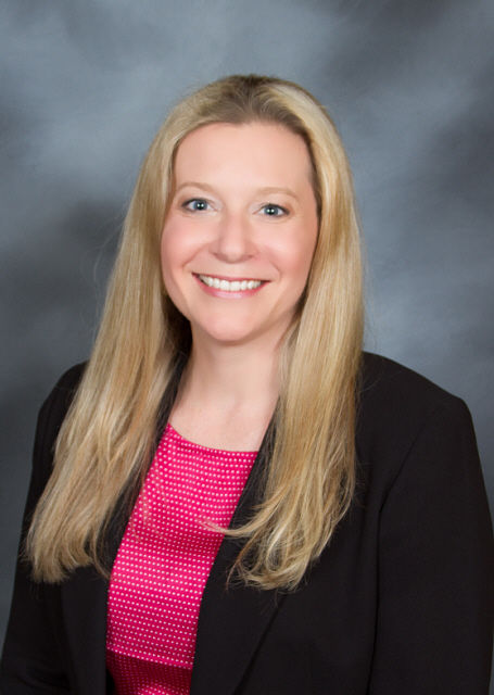 English lecturer wins hearts of student-athletes and UTA’s Sun Belt Faculty Member of the Year award